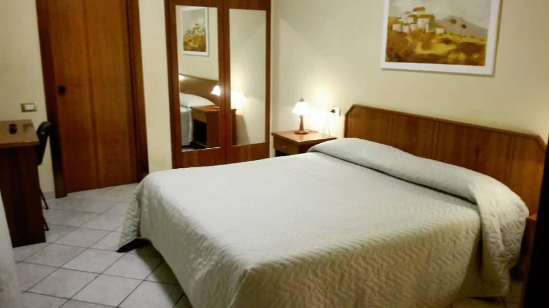 Guesthouse Il Ciliegio Sorbo Serpico Buitenkant foto